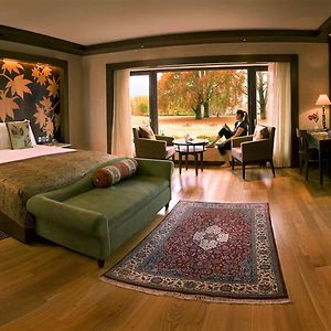 Deluxe Ground Floor King Bed